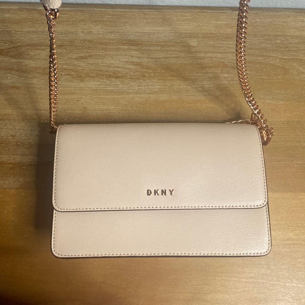 DKNY Pink crossbody with rose gold chain adjustable strap Women’s Purse Handbag